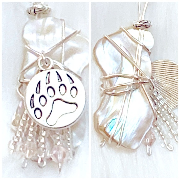 Wire Wrapped Tan Shell An Bear Paw Pendant Necklace - Picture 2 of 5
